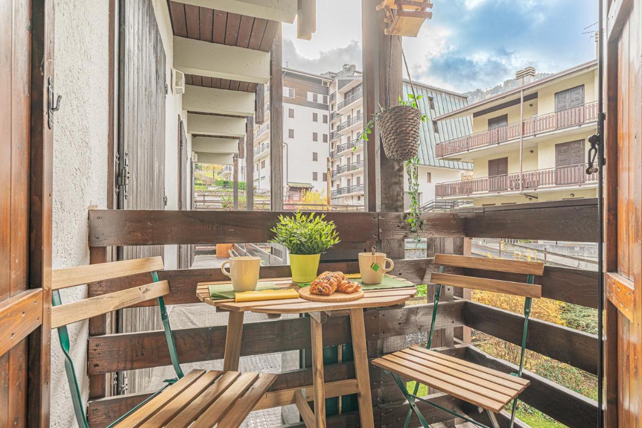 Ferienwohnung Casa Sole- Loft Moderno In Montagna Aprica Exterior foto